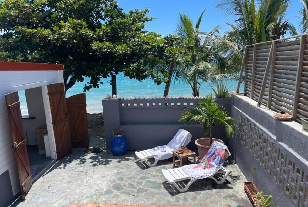 Maison Marouka Sur La Plage Du Diamant Le Diamant Bagian luar foto